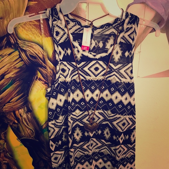 Tank top - Picture 1 of 2